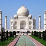 Travel to the Taj Mahal in India, One of the World’s Greatest Wonders Travel to the Taj Mahal in India, One of the World’s Greatest Wonders
