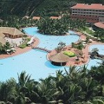 Tropical Tourist Heaven at Vinpearl Land, Vietnam Tropical Tourist Heaven at Vinpearl Land, Vietnam