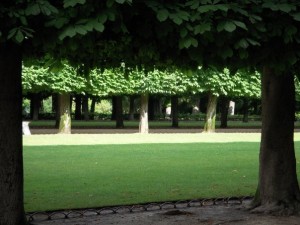 Luxembourg1 Luxembourg1 300x225 Paris (France) on the Cheap